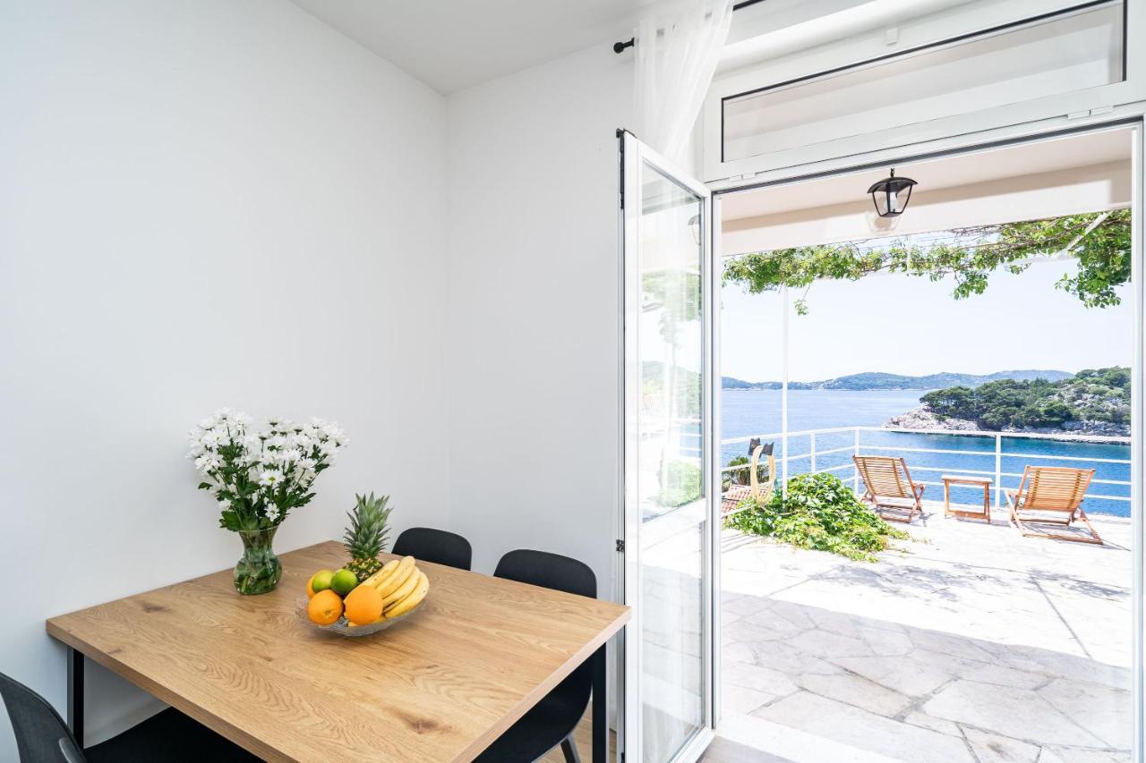 Apartments Nina & Paula - Apartment Nina Stikovica ภายนอก รูปภาพ