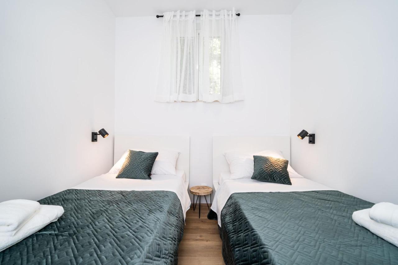 Apartments Nina & Paula - Apartment Nina Stikovica ภายนอก รูปภาพ