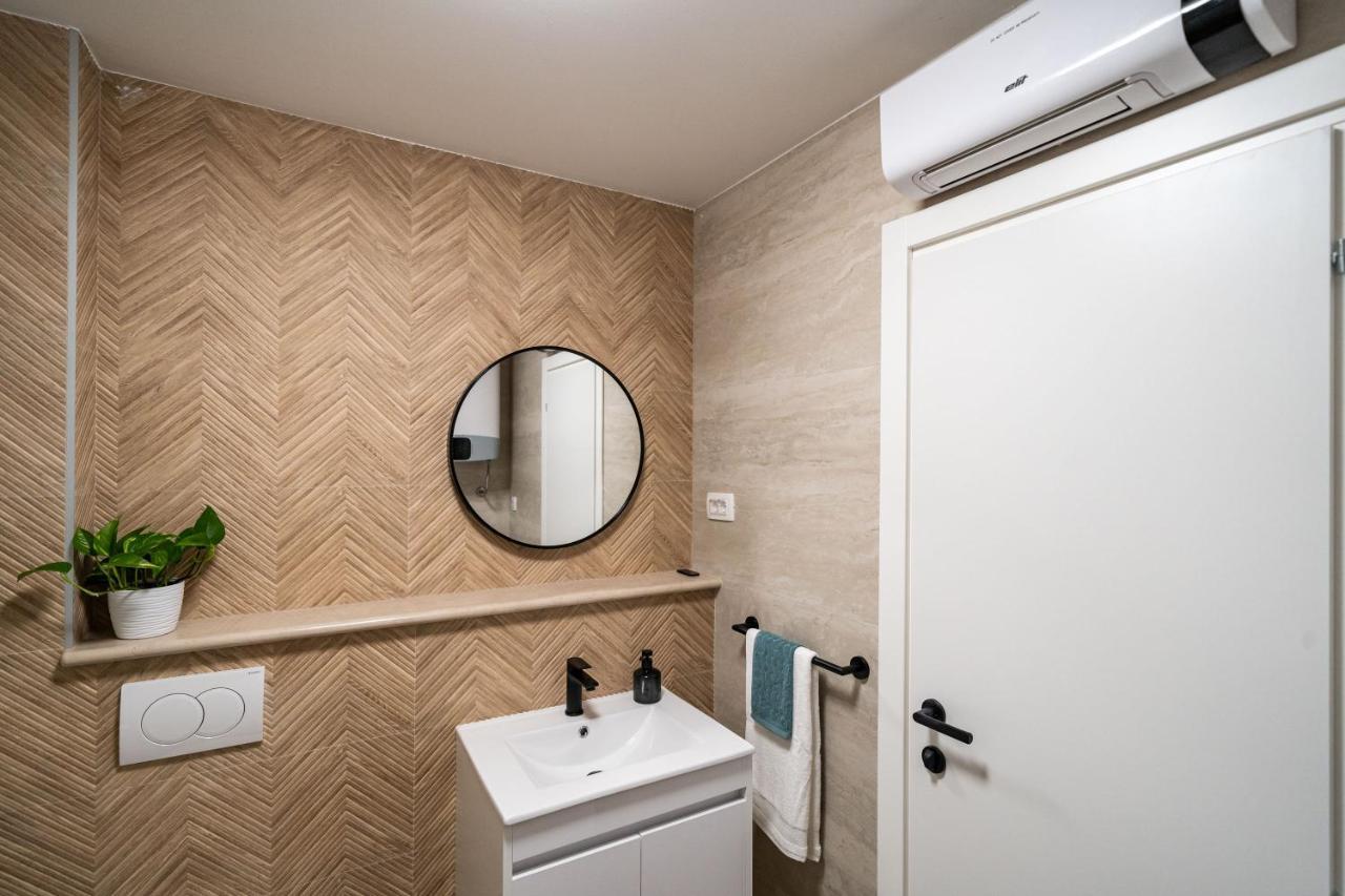 Apartments Nina & Paula - Apartment Nina Stikovica ภายนอก รูปภาพ